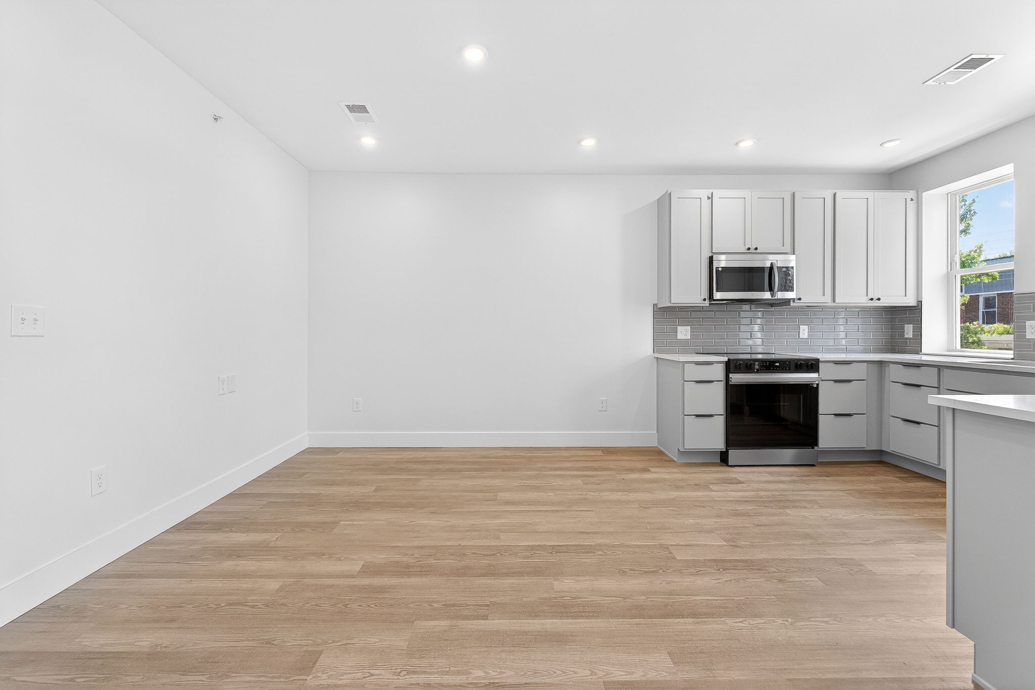 1608 Greenway Avenue - 204