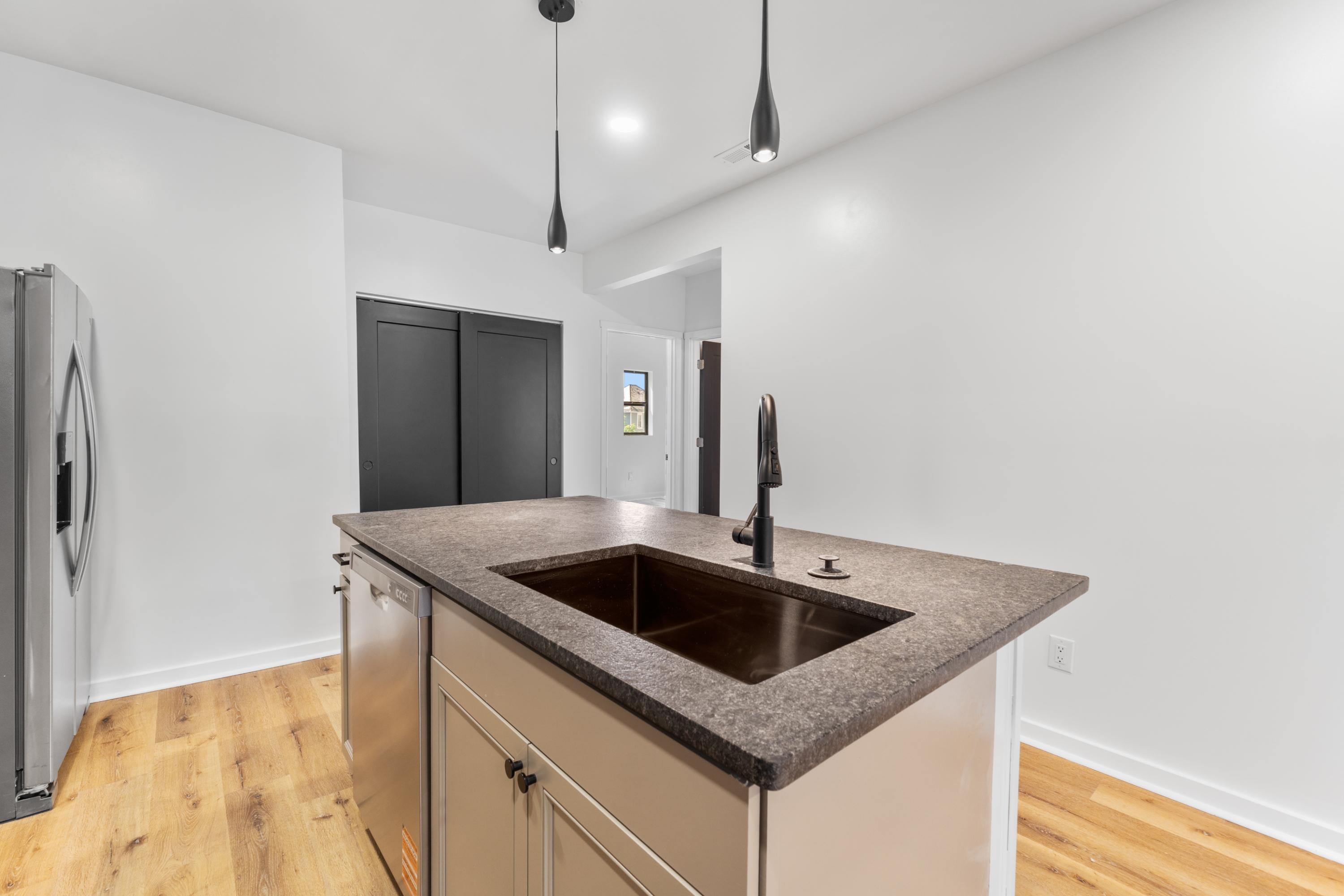 315-317 Taylor Avenue - 317